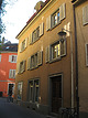 Ansicht von der Brückengasse nach Süden / Haus zum Riesen (Dreifuß) in 78462 Konstanz (2008 - Schoenenberg) Ansicht von der Brückengasse nach Süden / Haus zum Riesen (Dreifuß) in 78462 Konstanz (2008 - Schoenenberg)