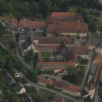Luftbild von Westen (Läpple, 2008) / Westflügel mit Winter- und Laienrefektorium in 72074 Tübingen-Bebenhausen