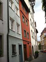 Inselgasse 12 und 10, Ansicht von Südwesten / Haus zum Spießeisen in 78462 Konstanz (2008 - Schonenberg) Inselgasse 12 und 10, Ansicht von Südwesten / Haus zum Spießeisen in 78462 Konstanz (2008 - Schonenberg)