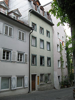 Konstanz, Klostergasse 3 (in der Mitte)
(Schoenenberg 2008) / Wohnhaus in 78462 Konstanz