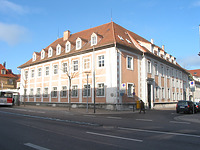 Ansicht des Gebäudes von Südosten (2007) / Ehem. kirchliches Oberamtsgebäude in 71634 Ludwigsburg