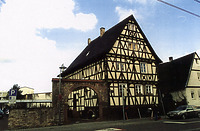 Kerns-Max-Haus, Ansicht von Südosten,
Urheber: Crowell, Barbara und Robert (Diplomingenieure Freie Architekten) / Kerns-Max-Haus in 76297 Stutensee-Blankenloch Kerns-Max-Haus, Ansicht von Südosten,
Urheber: Crowell, Barbara und Robert (Diplomingenieure Freie Architekten) / Kerns-Max-Haus in 76297 Stutensee-Blankenloch
