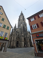 Ansicht von Südwesten / Marienkirche (ev. Stadtkirche St. Maria) in 72764 Reutlingen (19.10.2022 - Christin Aghegian-Rampf)