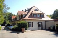 Ansicht von Nordost (Radt, Läpple, 2009) / Ehemaliges CVJM-Heim, Waldhotel Degerloch in 70597 Stuttgart-Degerloch Ansicht von Nordost (Radt, Läpple, 2009) / Ehemaliges CVJM-Heim, Waldhotel Degerloch in 70597 Stuttgart-Degerloch