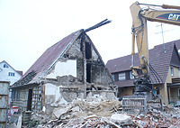 Während des Abbruchs (2007), Ansicht NW
 / Fachwerkhaus (abgegangen) in 71088 Holzgerlingen (Dr. S. Frommer / S. Harding / T. Marstaller)