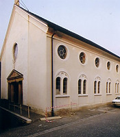 1987 nach der Restaurierung
/ Ehemalige Synagoge in 79295 Sulzburg (Sammlung Hahn, Fotos: R. Rasemann, http://www.alemannia-judaica.de/sulzburg_synagoge.htm) 1987 nach der Restaurierung
/ Ehemalige Synagoge in 79295 Sulzburg (Sammlung Hahn, Fotos: R. Rasemann, http://www.alemannia-judaica.de/sulzburg_synagoge.htm)