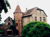 Sog. Kommandantenhaus, „Popposches Schlößchen“, Südwestansicht
Quelle: Säubert/Lorenz (Karlsruhe) / sog. Kommandantenhaus, „Popposches Schlößchen“  in 69151 Neckargmünd-Dilsberg