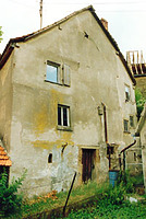 ehem. Wohnhaus, Ansicht, Südfassade von Südwesten,
Urheber: Reck, Hans-Hermann (Büro für Bauhistorische Gutachten) / ehem. Wohnhaus in 74889 Sinsheim-Hilsbach ehem. Wohnhaus, Ansicht, Südfassade von Südwesten,
Urheber: Reck, Hans-Hermann (Büro für Bauhistorische Gutachten) / ehem. Wohnhaus in 74889 Sinsheim-Hilsbach