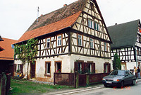 Wohnhaus, Ansicht von Südosten
Quelle: Barbara und Robert Crowell (Diplomingenieure Freie Architekten) / Wohnhaus in 74939 Zuzenhausen