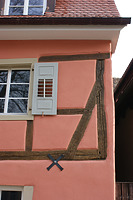 Detail Holzkonstruktion Fassade / Wohnhaus in 79219 Staufen, Staufen im Breisgau (25.01.2009 - Lohrum)