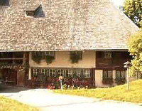 Das Hofgebäude des Zipfelhofes / Zipfelhof in 79853 Lenzkirch, Kappel (freiburg-schwarzwald.de) Das Hofgebäude des Zipfelhofes / Zipfelhof in 79853 Lenzkirch, Kappel (freiburg-schwarzwald.de)