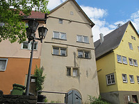 Ansicht des Gebäudes von Westen (2011) / Wohnhaus in 74670 Forchtenberg (01.07.2011 - Markus Numberger) Ansicht des Gebäudes von Westen (2011) / Wohnhaus in 74670 Forchtenberg (01.07.2011 - Markus Numberger)