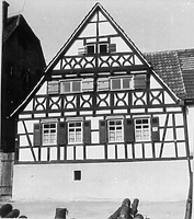 Straßengiebel (1953) / Fachwerkhaus in 75417 Mühlhausen, Mühlhausen an der Enz (01.01.1953 - Bildindex Foto Marburg; Neg.Nr. LDA Karlsruhe (ohne Nr.; Fremdfoto))