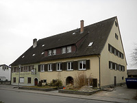 Gesamtansicht des Gebäudes Mittelzellerstr. 14 / Wohnhaus in 78479  Reichenau, Mittelzell (16.04.2012 - Frank Löbbecke )