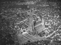 Ulmer Innenstadt mit Münster, von Südwesten (1944) / Münster Unserer Lieben Frau in 89073 Ulm (01.01.1944 - Foto Marburg, Aufnahme-Nr. 931.213; Fotoinhalt: Luftaufnahme)