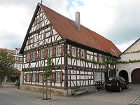 Ansicht des Gebäudes von Südosten / Wohn- und Ökonomiegebäude in 72581 Dettingen an der Erms (16.05.2012 - Markus Numberger, Esslingen)