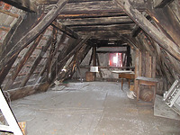 Blick auf das Dachtragwerk im 2. Dachgeschoss / Wohnhaus in 71032 Böblingen (06.07.2010 - Markus Numberger) Blick auf das Dachtragwerk im 2. Dachgeschoss / Wohnhaus in 71032 Böblingen (06.07.2010 - Markus Numberger)
