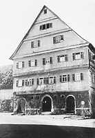 Ehem. Badhaus, Straßengiebel (1940/1950) / Ehem. Badherberge; sog. Haus "zum Großen Christoffel" in 73035 Jebenhausen (21.01.2013 - Bildindex Foto Marburg: LAD Baden-Württemberg, Stuttgart, Microfiche-Scan mi05397f07)