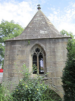 Westansicht / Regiswindiskapelle St. Anna in 74348 Lauffen am Neckar (11.08.2011 - strebewerk.Riegler Läpple Partnerschaft Dipl.-Ing.) Westansicht / Regiswindiskapelle St. Anna in 74348 Lauffen am Neckar (11.08.2011 - strebewerk.Riegler Läpple Partnerschaft Dipl.-Ing.)