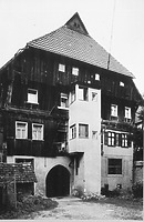 Hofansicht (1980) / Wohnhaus in 88299 Leutkirch, Leutkirch im Allgäu (01.01.1980 - Bildindex Foto Marburg: H 152 Nr. 10 (LDA Stuttgart) [mi06860e05a])