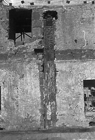 Wand mit Hochfirstständer während der Baumaßnahme 1984/85 / Ehem. Zehntscheune des Herrenalber Pflegehofs (heute Rathaus) in 75038 Oberderdingen (LAD Baden-Württemberg, Außenstelle Karlsruhe)