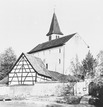 NW-Ansicht Bergkirche mit Scheune (1973) / Sog. Leichenhaus (Scheune) in 78266 Büsingen, Büsingen am Hochrhein (Bildindex Foto Marburg: J. Lebrun; Aufnahme-Nr. B 623/1; Microfiche-Scan mi00347f08.) NW-Ansicht Bergkirche mit Scheune (1973) / Sog. Leichenhaus (Scheune) in 78266 Büsingen, Büsingen am Hochrhein (Bildindex Foto Marburg: J. Lebrun; Aufnahme-Nr. B 623/1; Microfiche-Scan mi00347f08.)