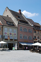 Herrenstraße 1 mit Staffelgiebel, Ansicht Ost / Sog. Haus Rose in 88239 Wangen im Allgäu (28.06.2010 - A. Kuch) Herrenstraße 1 mit Staffelgiebel, Ansicht Ost / Sog. Haus Rose in 88239 Wangen im Allgäu (28.06.2010 - A. Kuch)