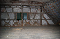 Wohnhaus, 1. DG, Innenansicht Südgiebel / "Heggbacher Hof" in 88677 Markdorf (29.02.2012 - A. Kuch) Wohnhaus, 1. DG, Innenansicht Südgiebel / "Heggbacher Hof" in 88677 Markdorf (29.02.2012 - A. Kuch)