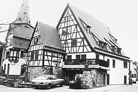 Badhaus, Lindenplatz Ecke Obere Badstraße (um 1979) / Ehem. Badhaus in 69412 Eberbach (Bildindex Foto Marburg)