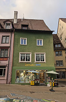 Ansicht südliche Traufseite / Wohn- und Geschäftshaus in 78628 Rottweil (17.10.2025 - Christin Aghegian-Rampf)