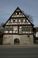 Wohnhaus Gebäudekomplex Mühlstr. 15/17 / Bauernhaus mit Scheune Mühlstraße 15+17 in Reutlingen-Betzingen (23.04.2013 - winterfuchs) Wohnhaus Gebäudekomplex Mühlstr. 15/17 / Bauernhaus mit Scheune Mühlstraße 15+17 in Reutlingen-Betzingen (23.04.2013 - winterfuchs)